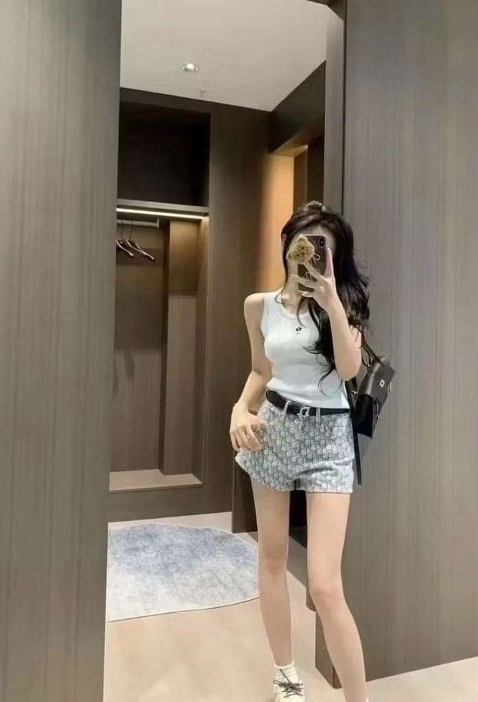 ชุดเซ็ท เสื้อ+กางเกง สีขาว รูปที่ 1