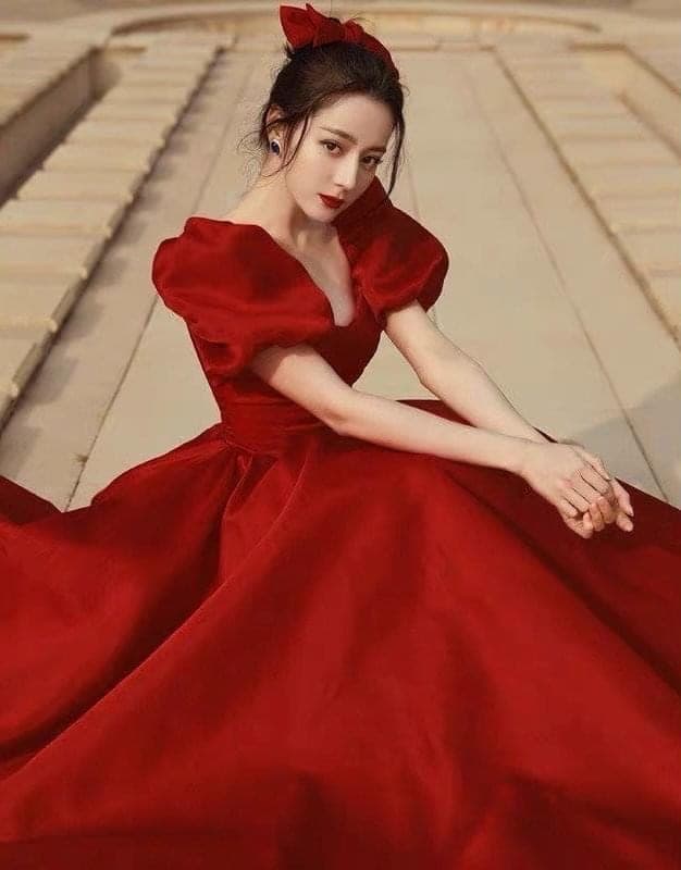 ชุดเดรส แขนตุ๊กตา สีแดง รูปที่ 1