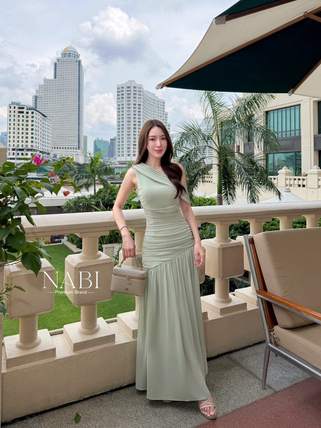 ชุดเดรส ราตรี ปาดไหล่ สีเขียว