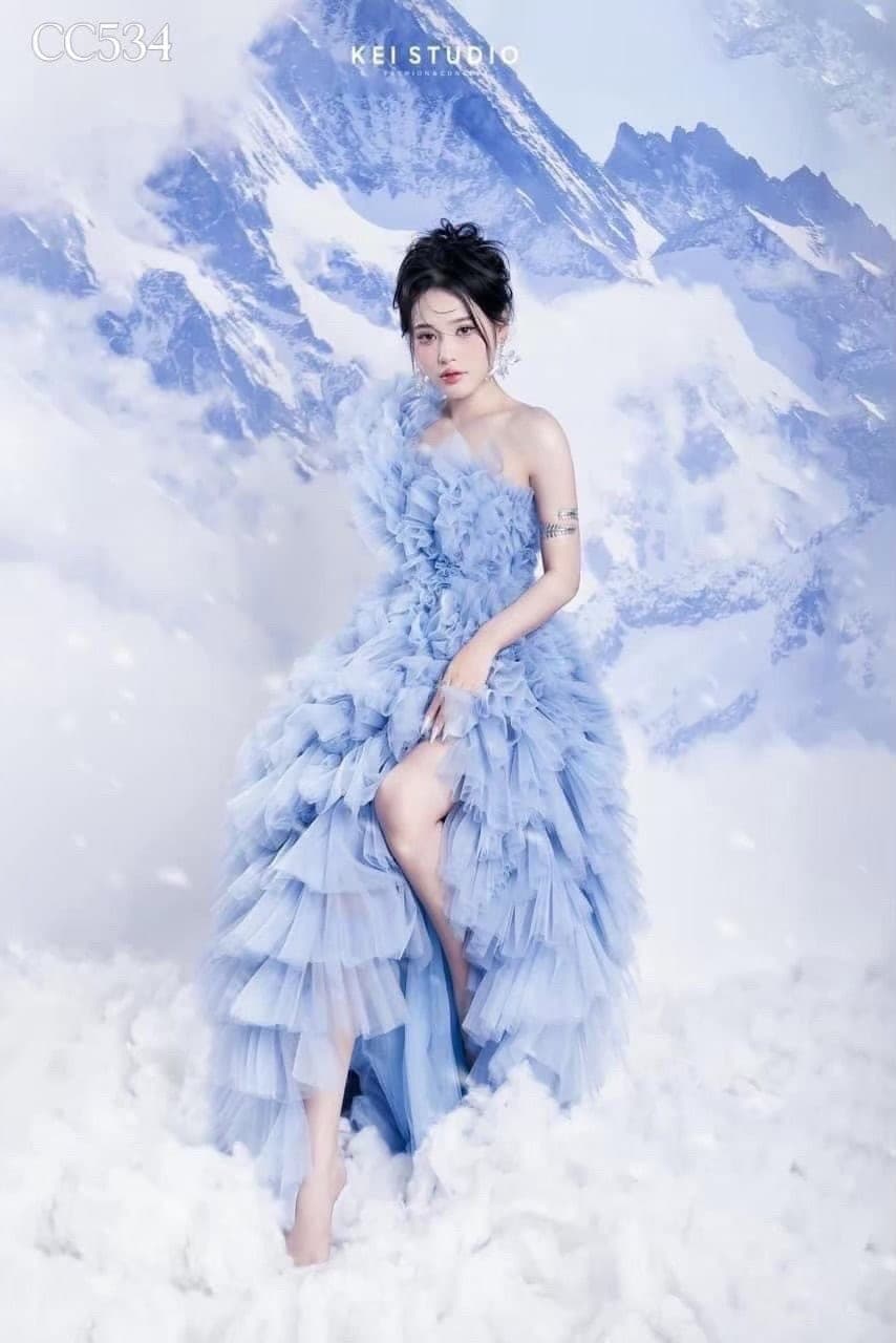 ชุดราตรี ฟูฟ่อง สีฟ้า รูปที่ 1