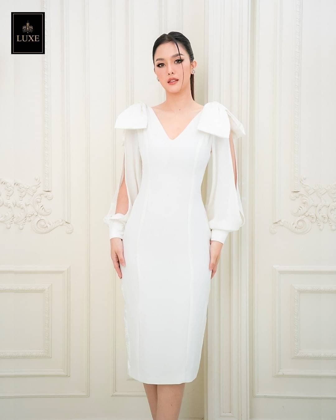 ชุดเดรส แขนยาว สีขาว รูปที่ 1
