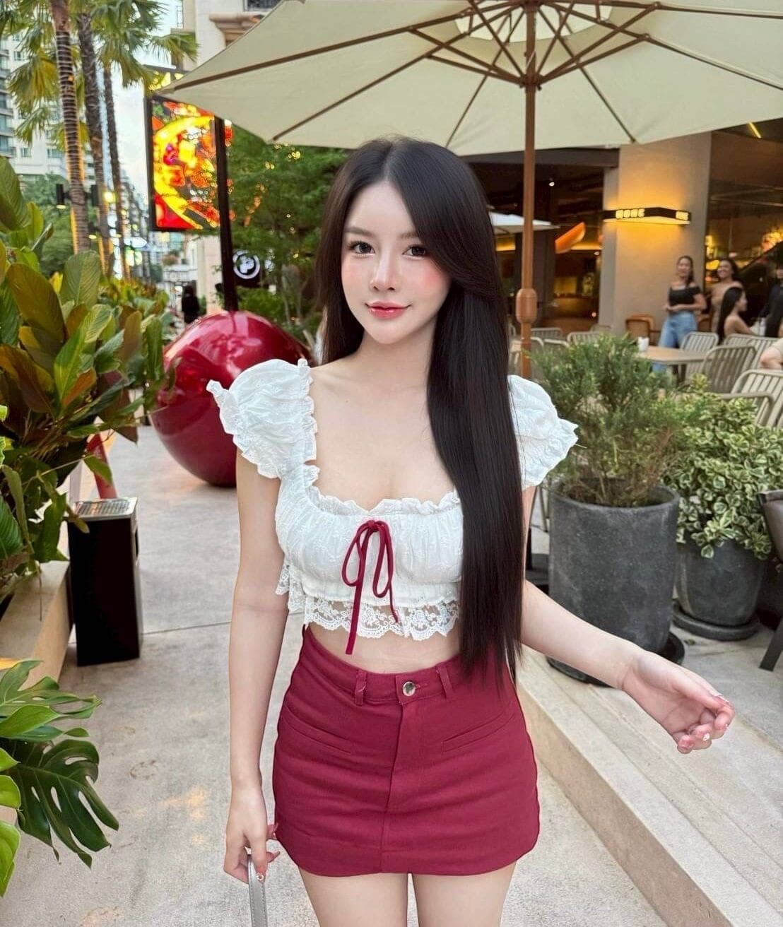 ชุดเซ็ท 2ชิ้น เสื้อลูกไม้ กระโปรงยีนส์ สีขาว-แดง รูปที่ 1