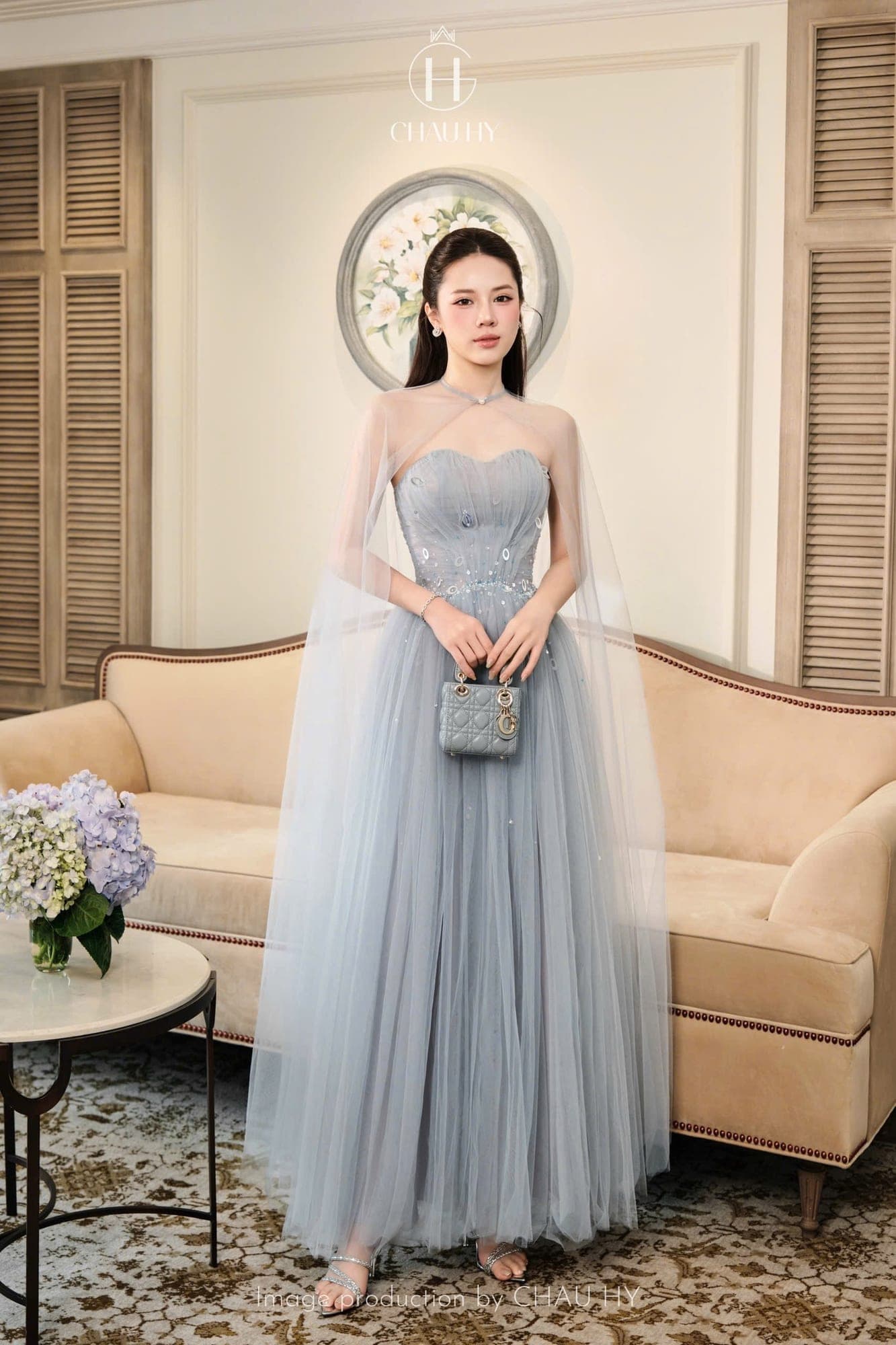 ชุดเดรส ราตรียาว เกาะอก + ผ้าคลุม สีฟ้าคราม สีครีม รูปที่ 1