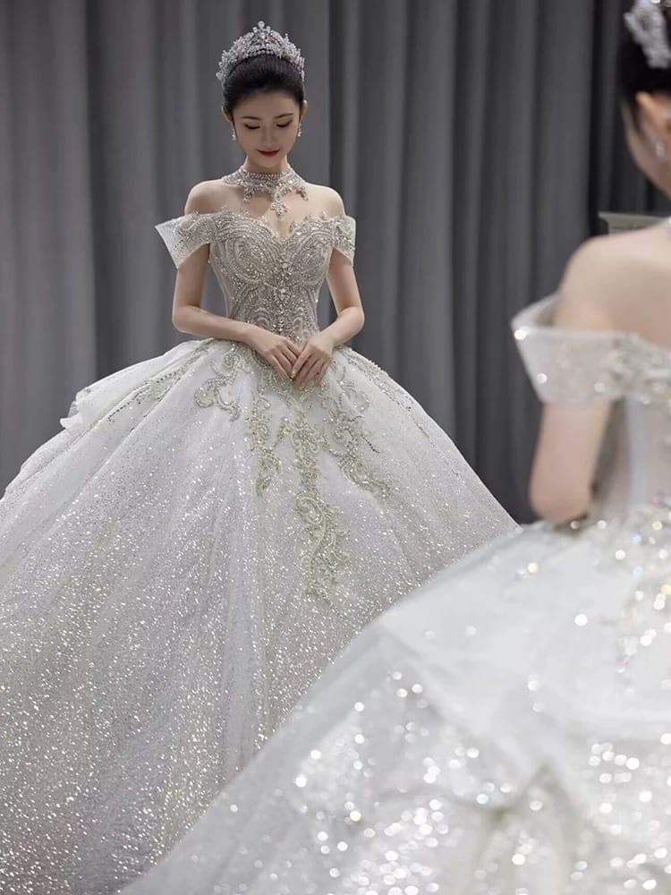 ชุดแต่งงาน ชุดเจ้าสาว เเต่งกลิตเตอร์ สีขาว แบรนด์แท้ นำเข้า รูปที่ 1