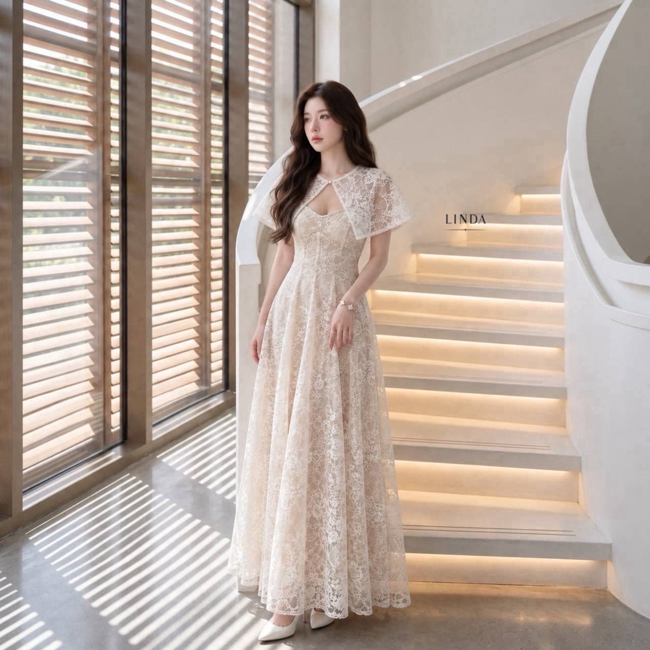 ชุดเดรสยาว เดรส+ผ้าคลุม แต่งลูกไม้ สีครีม