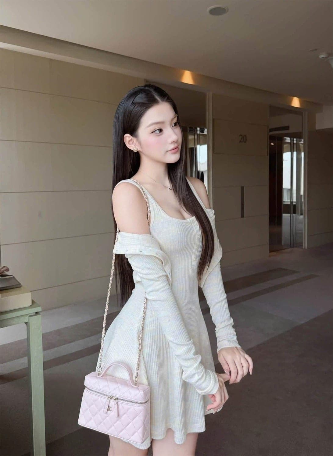 ชุดเซ็ท 2 ชิ้น เดรส+เสื้อคลุม สีครีม รูปที่ 1