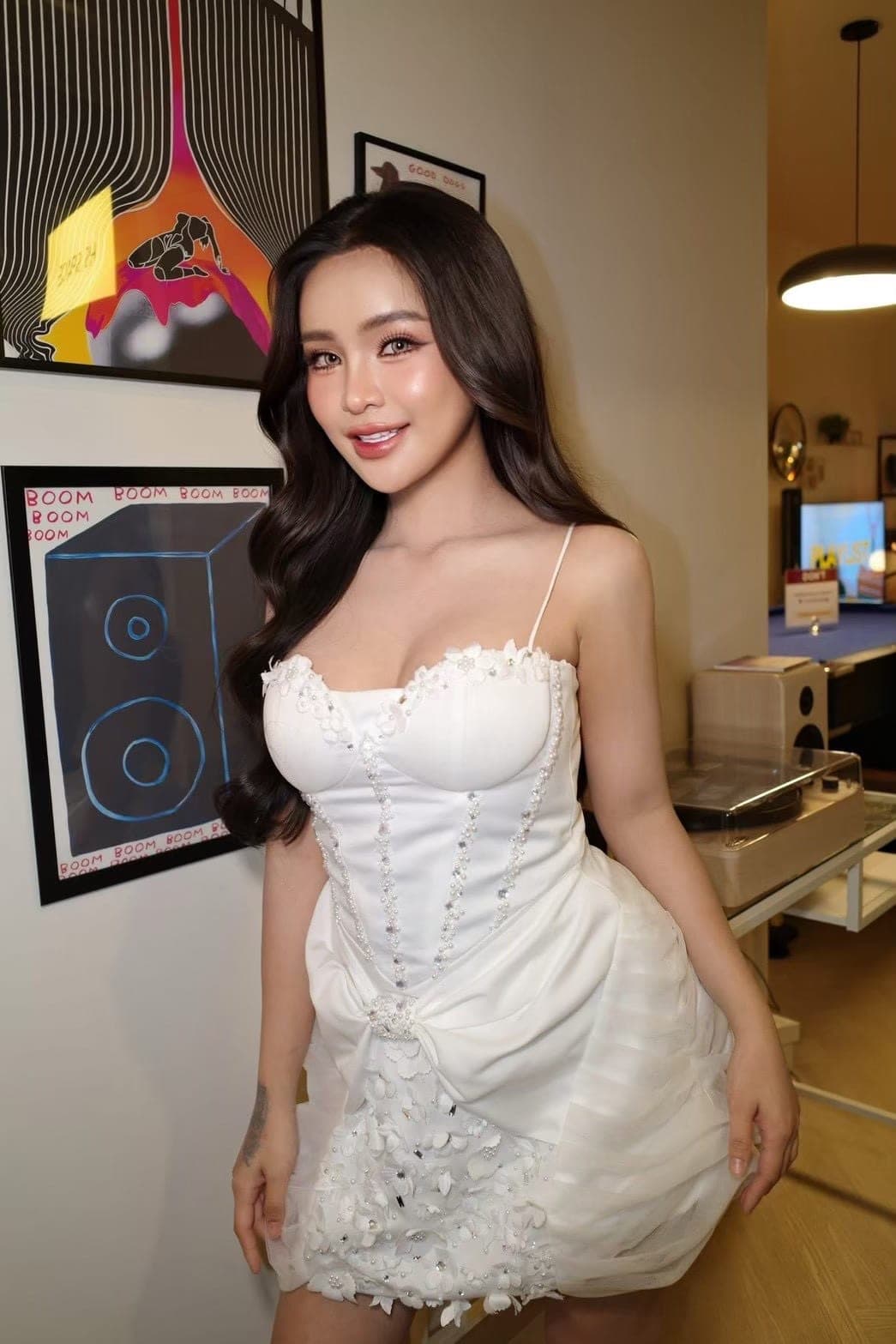 รีวิวจากลูกค้า ชุดเดรส แต่งดอก โบว์ สีขาว