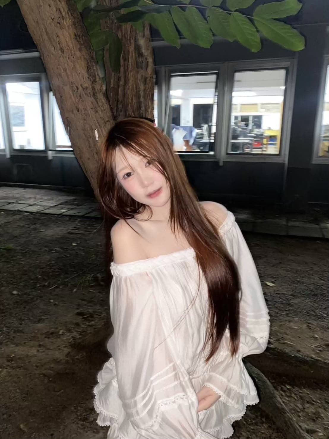 รีวิวจากลูกค้า ชุดเดรส สายเดี่ยว สีขาว แต่งดอก
