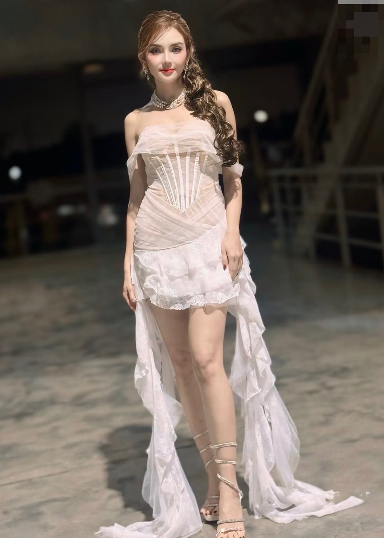 รีวิวจากลูกค้า ชุดเดรส ปาดไหล่ ลูกไม้ แต่งระบาย สีขาว