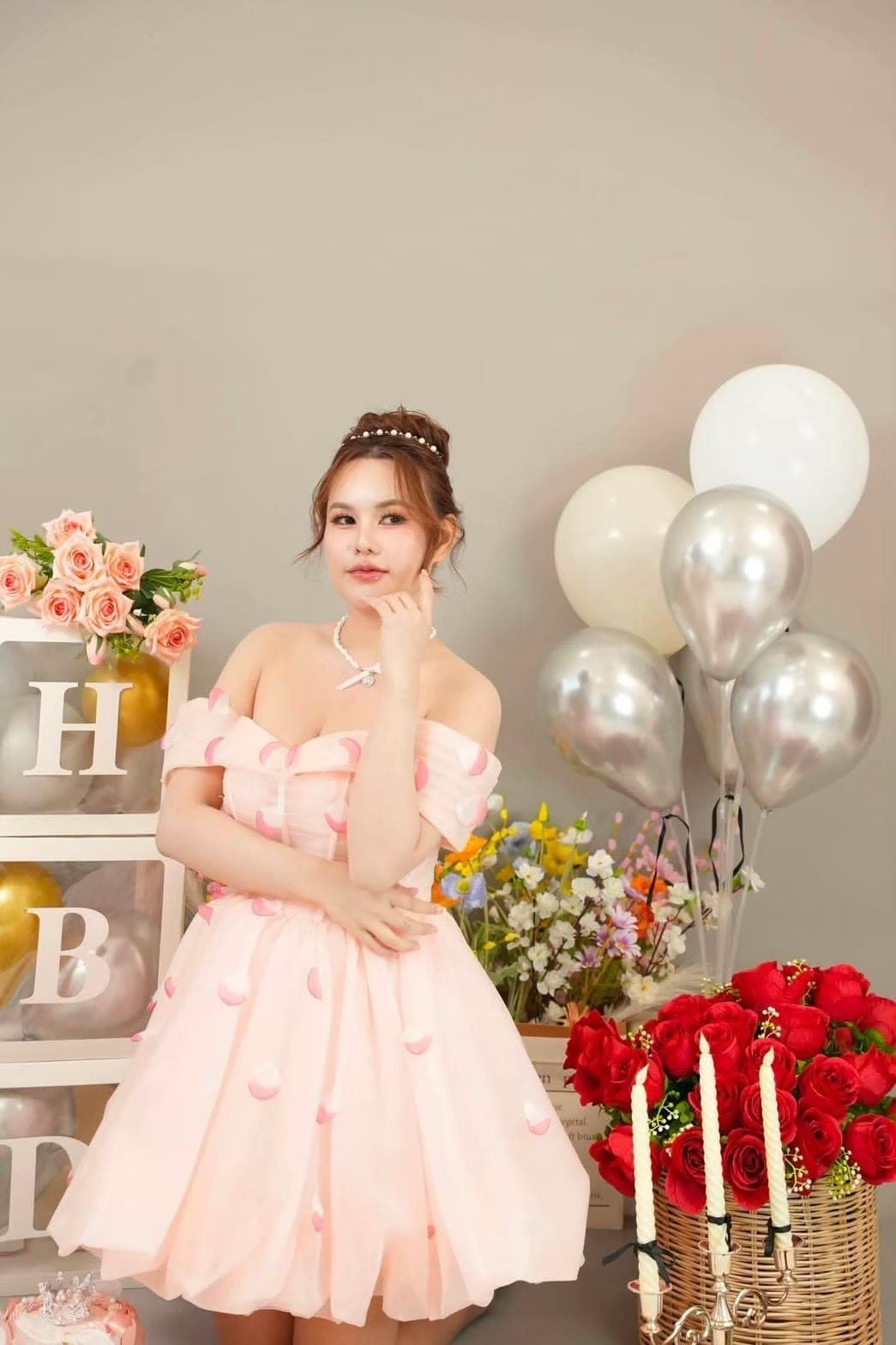 รีวิวจากลูกค้า ชุดเดรส ปาดไหล่ แต่งดอก สีชมพู