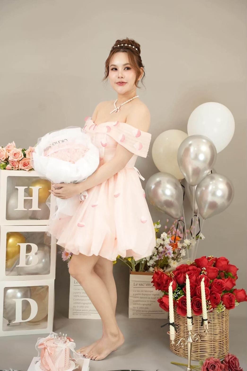 รีวิวจากลูกค้า ชุดเดรส ปาดไหล่ แต่งดอก สีชมพู