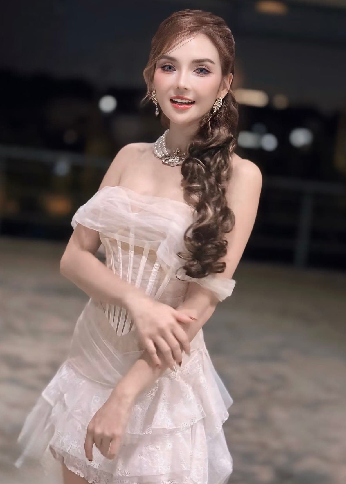 รีวิวจากลูกค้า ชุดเดรส ปาดไหล่ ลูกไม้ แต่งระบาย สีขาว