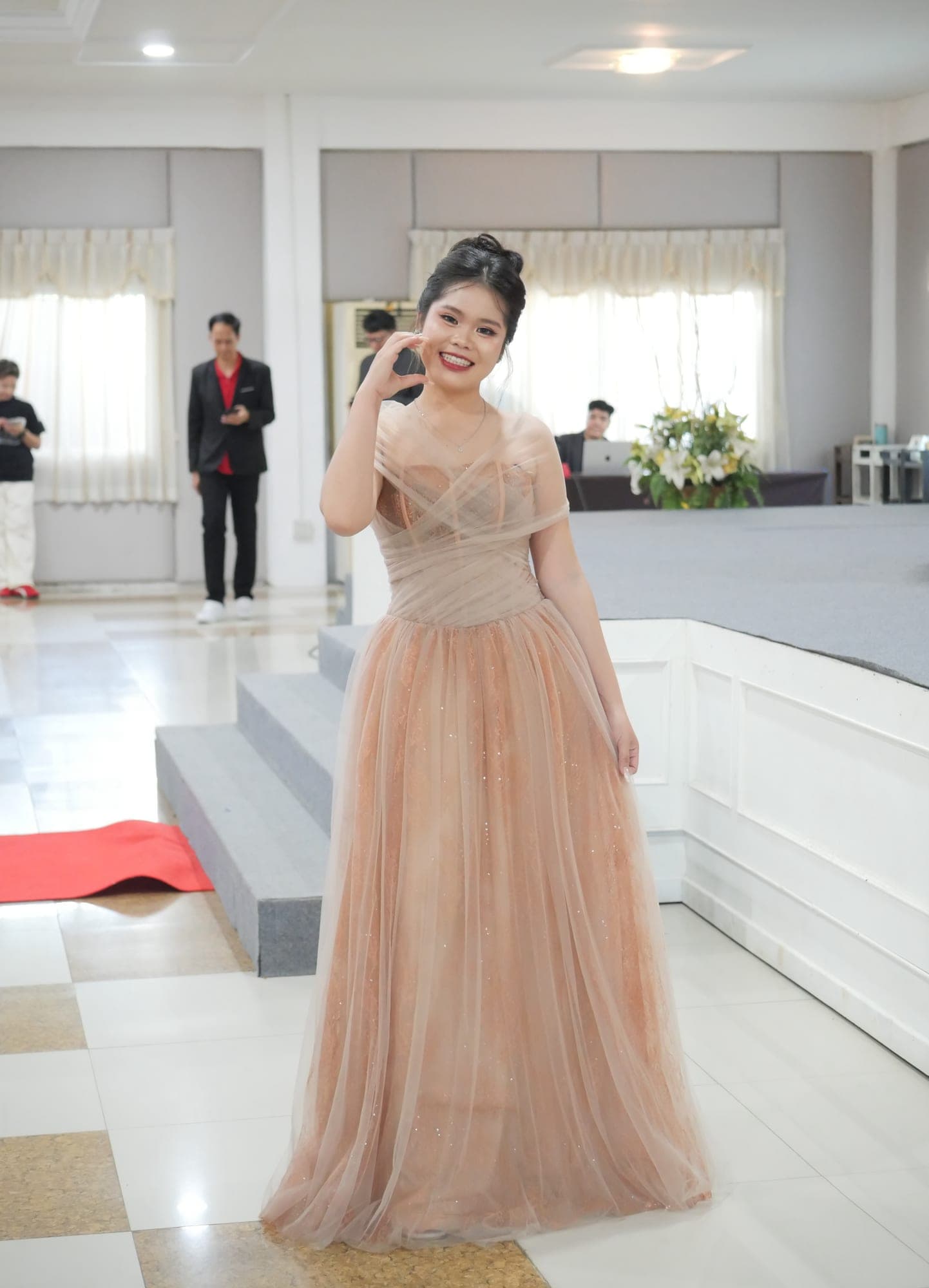 รีวิวจากลูกค้า ชุดเดรส ปาดไหล่ สีน้ำตาล แต่งลูกไม้