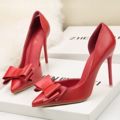 รองเท้า สีแดง 8096 Size 39